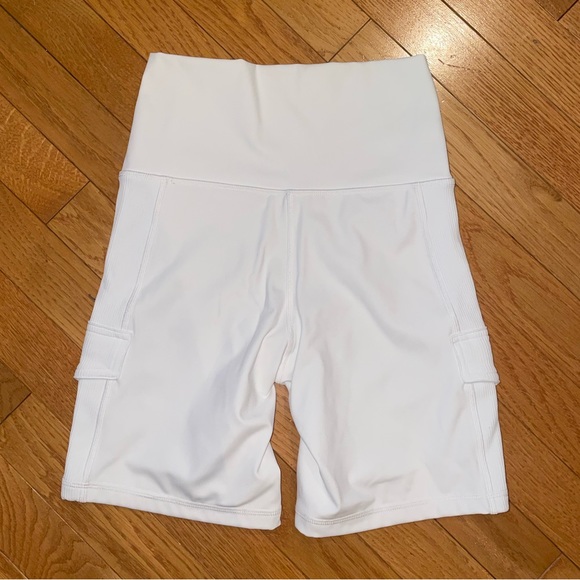 Aerie Offline Goals Biker Short - Picture 2 of 7